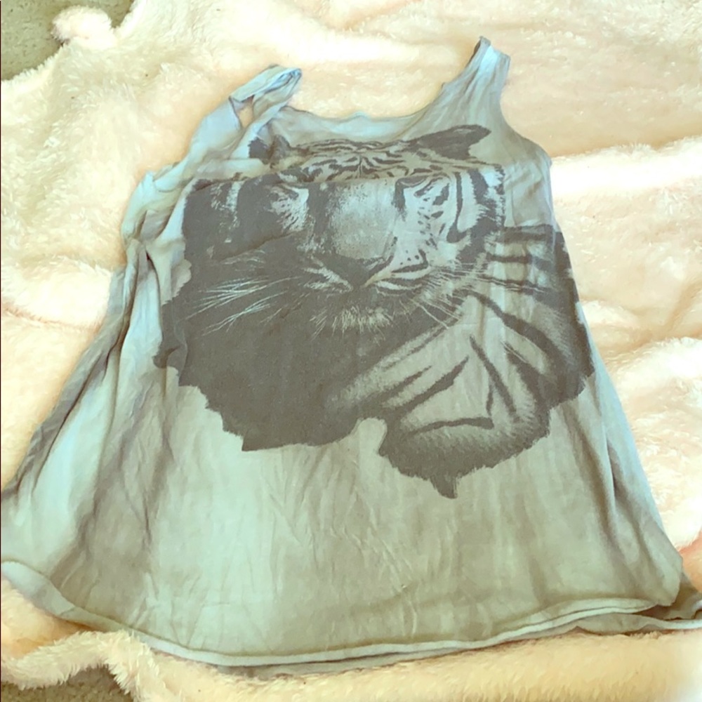 New/used women’s fashionable apparel ! ❤️